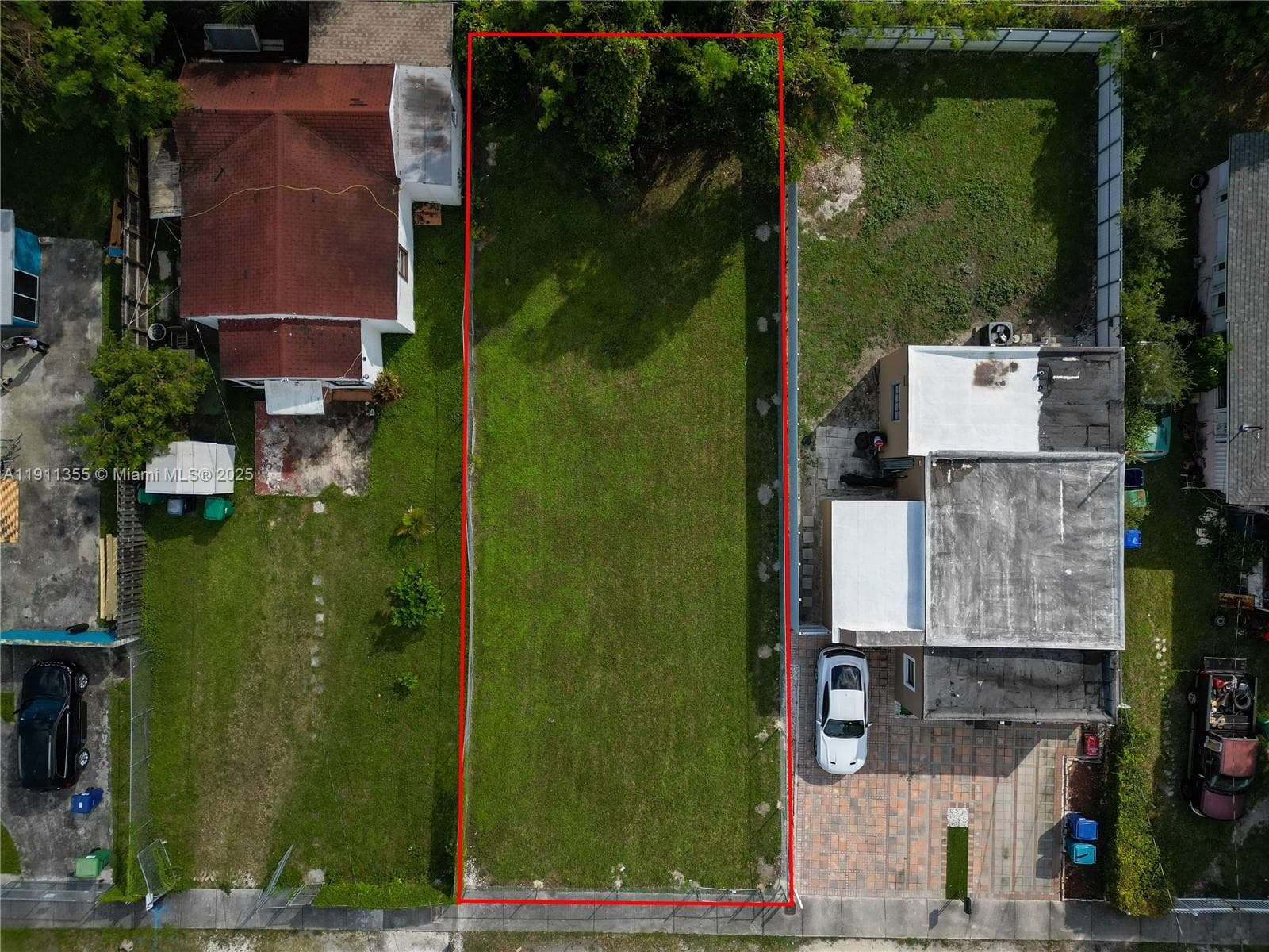 2368 NW 55th St, Miami FL 33142