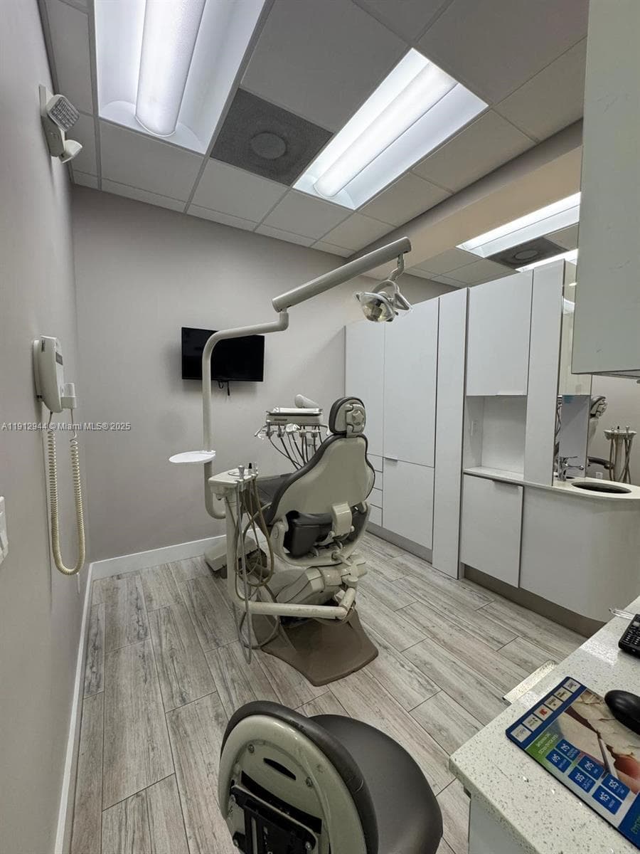 9440 W Commercial Blvd, Sunrise FL 33351