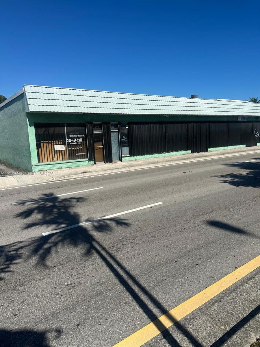 1051 NW 119th St, North Miami FL 33168