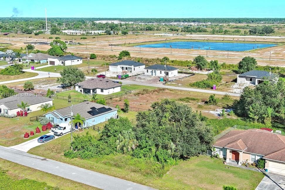 341 Ranchito Ave, Lehigh Acres FL 33974