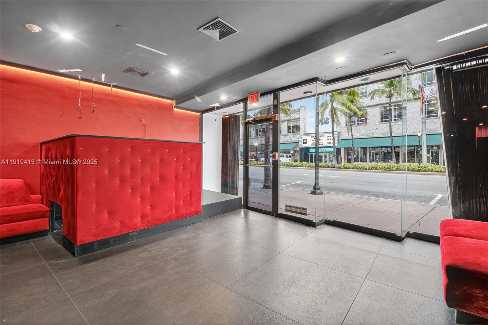 1218 Washington AVE, Miami Beach FL 33139