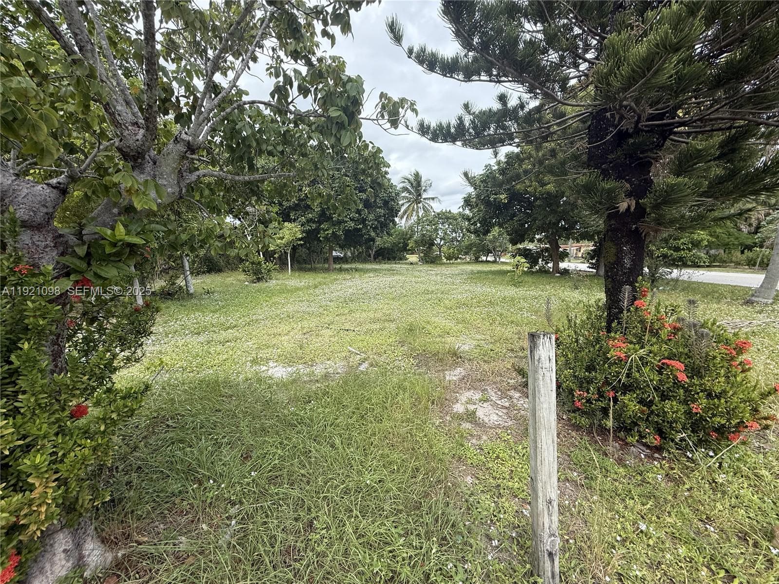 201 NW 11th St, Pompano Beach FL 33060