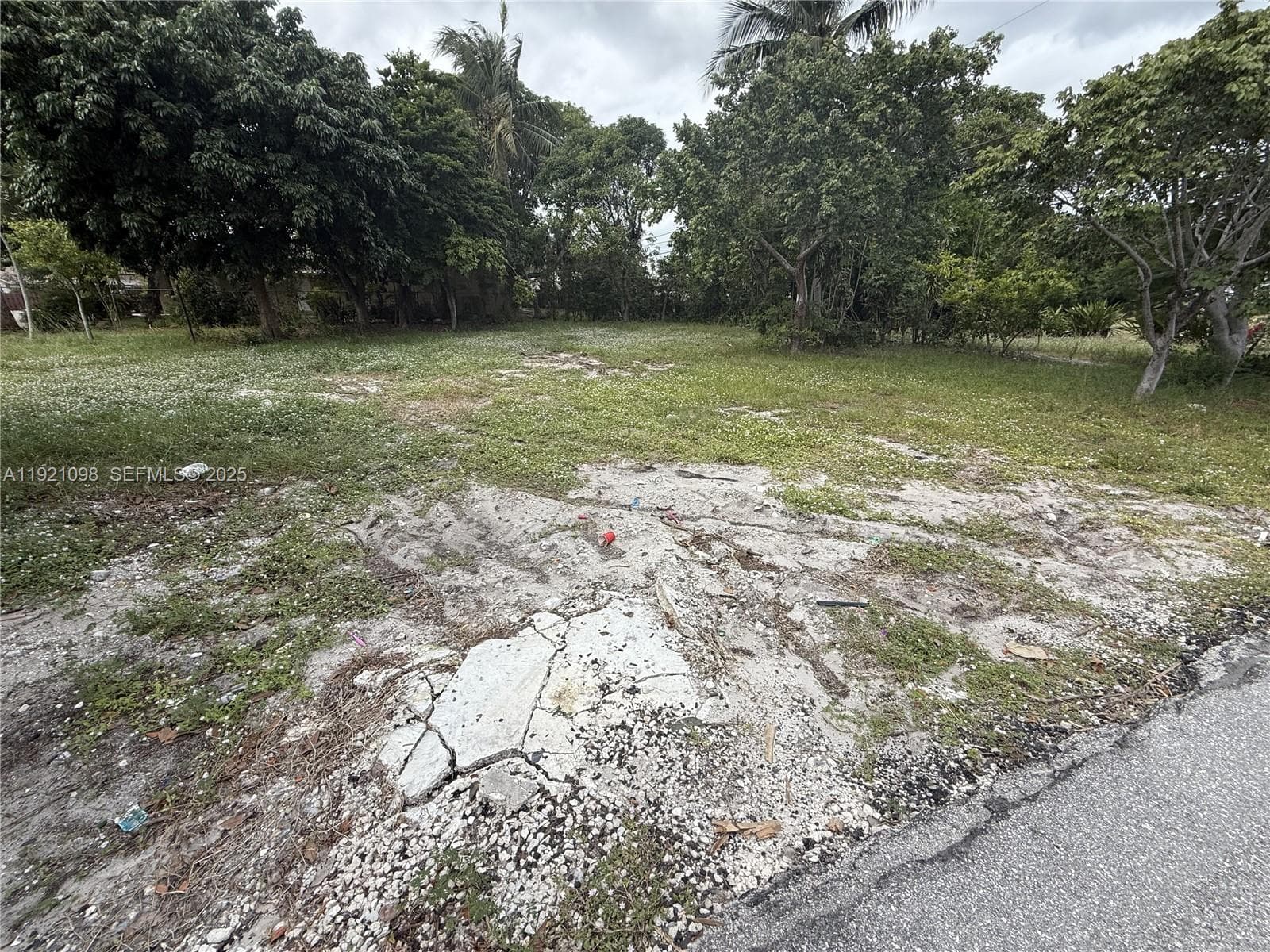 201 NW 11th St, Pompano Beach FL 33060