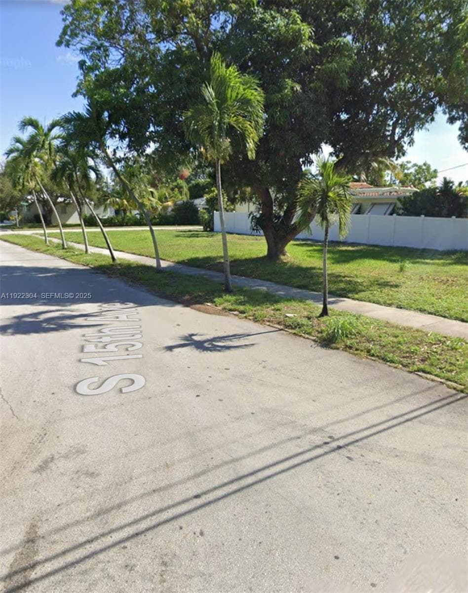 1452 Jefferson St, Hollywood FL 33020