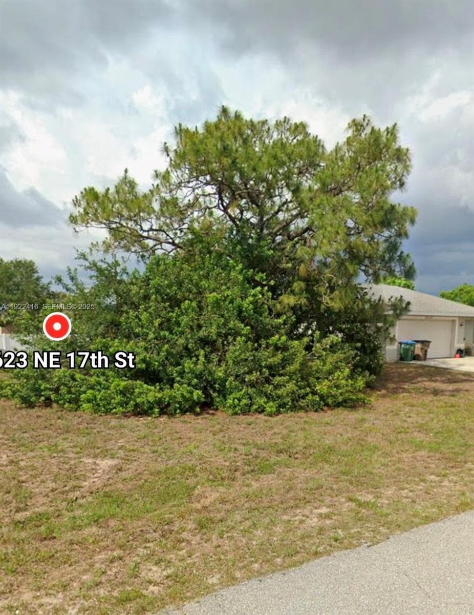 1623 NE 17th ST, Cape Coral FL 33909