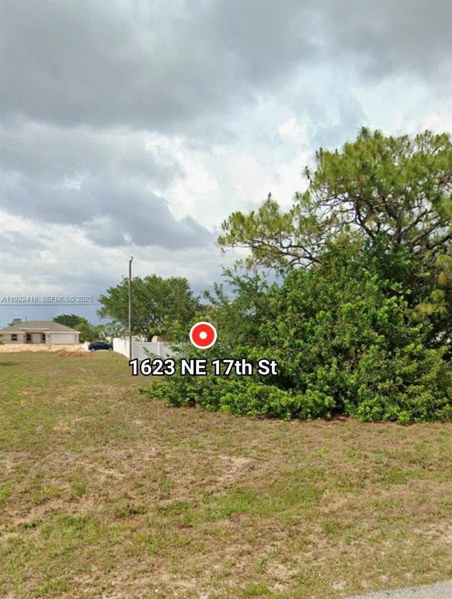1623 NE 17th ST, Cape Coral FL 33909