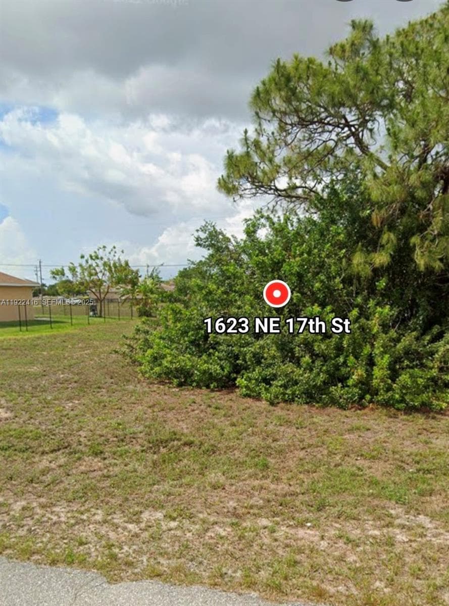 1623 NE 17th ST, Cape Coral FL 33909