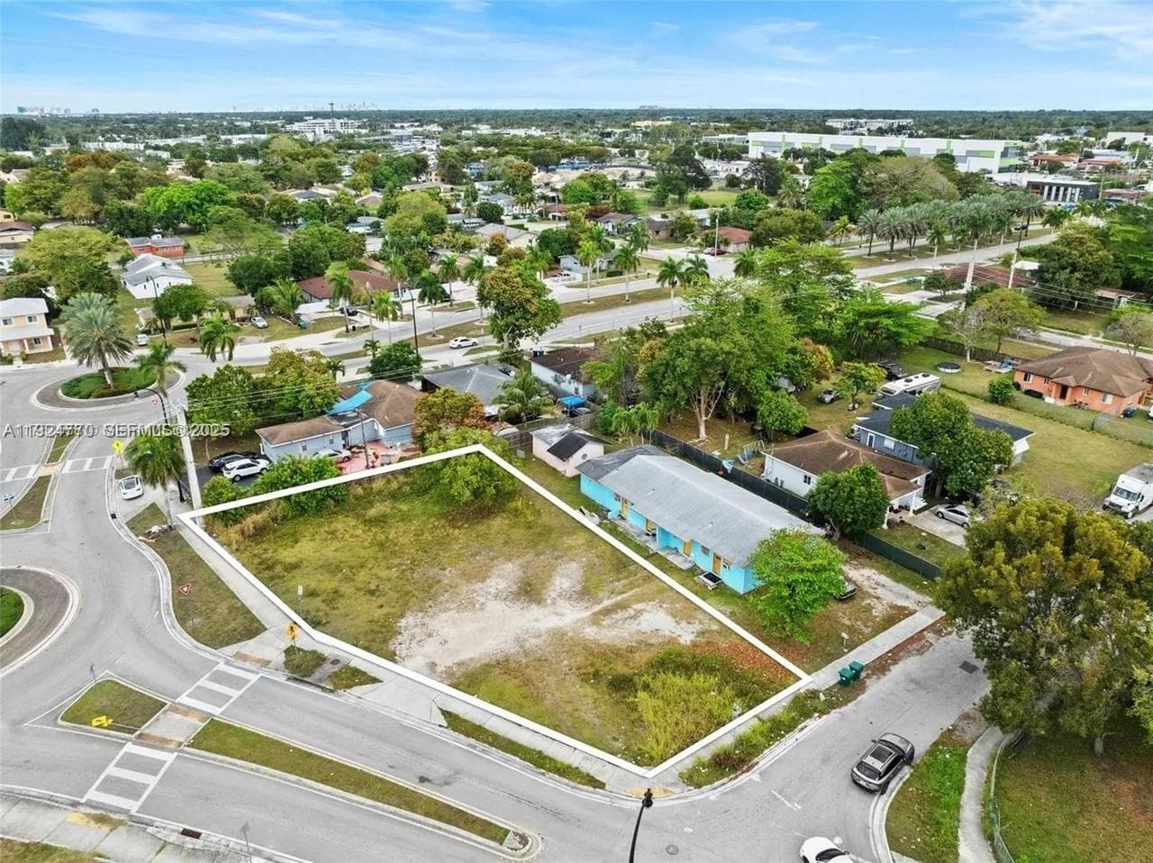 17611 SW 102 Ave, Perrine FL 33157