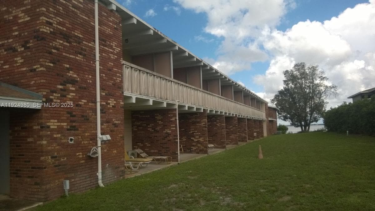 1001 LAKEVIEW DRIVE, Sebring FL 33870