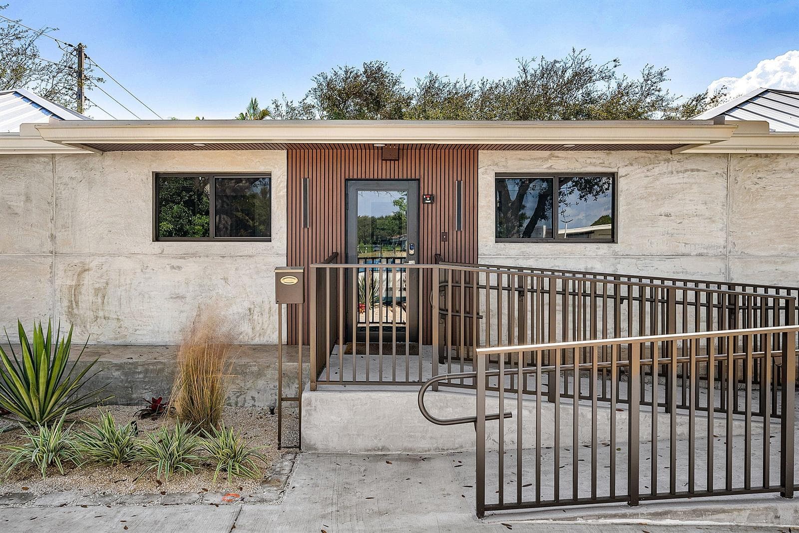 007-112Southeast10thStreet-DelrayBeach-F