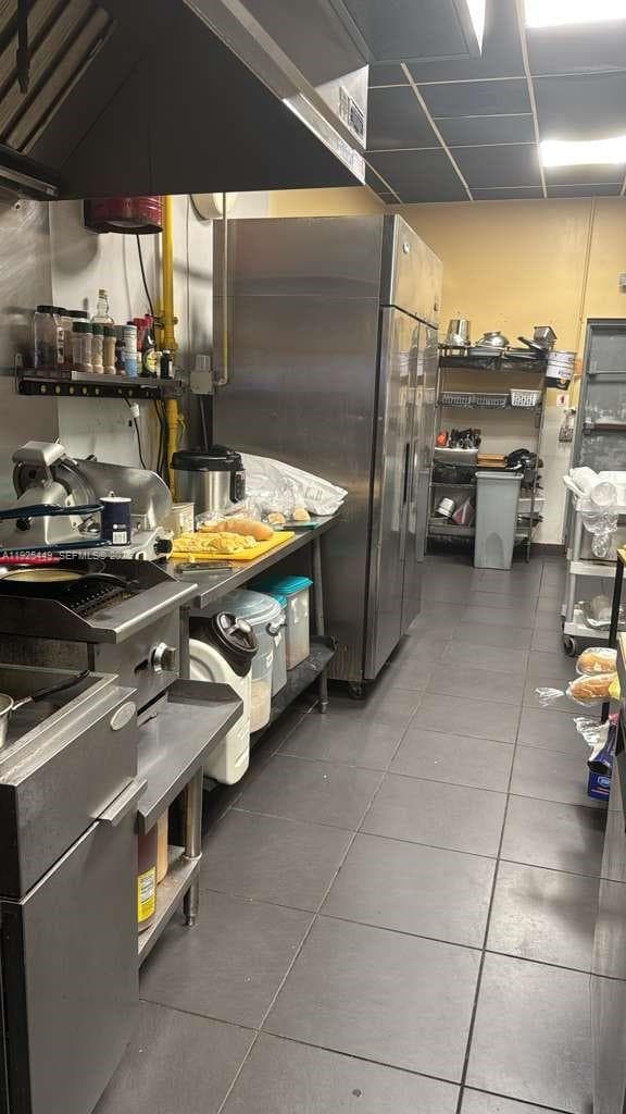22069 S Dixie Hwy, Miami FL 33170