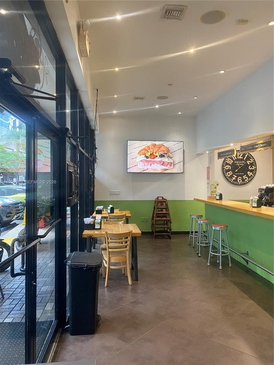 34 SW 8TH ST, Miami FL 33130