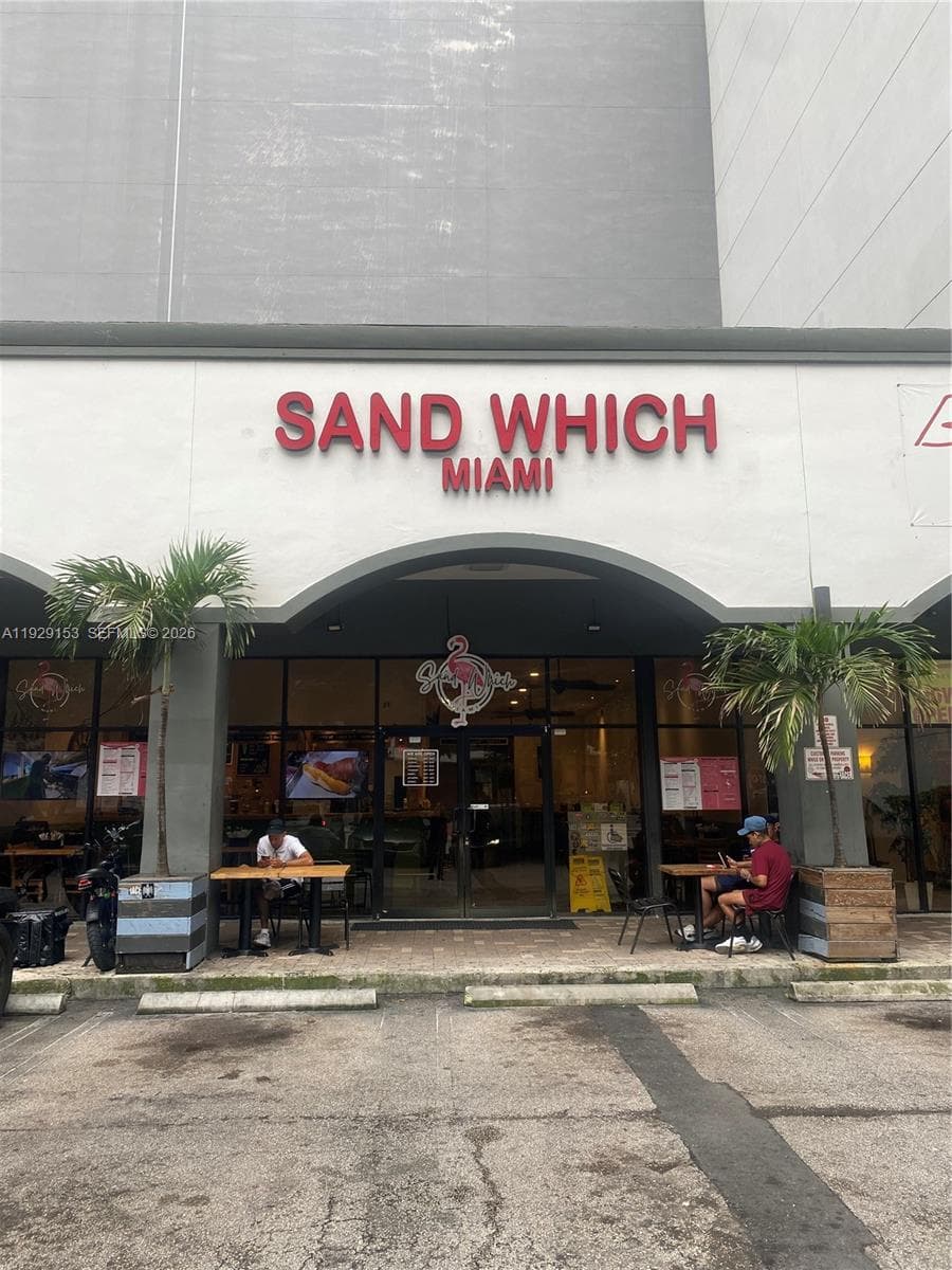 34 SW 8TH ST, Miami FL 33130