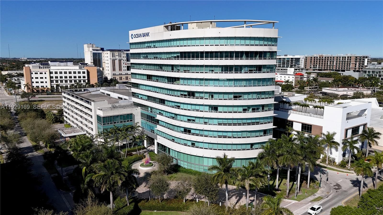 20900 NE 30 TH Ave, Aventura FL 33180