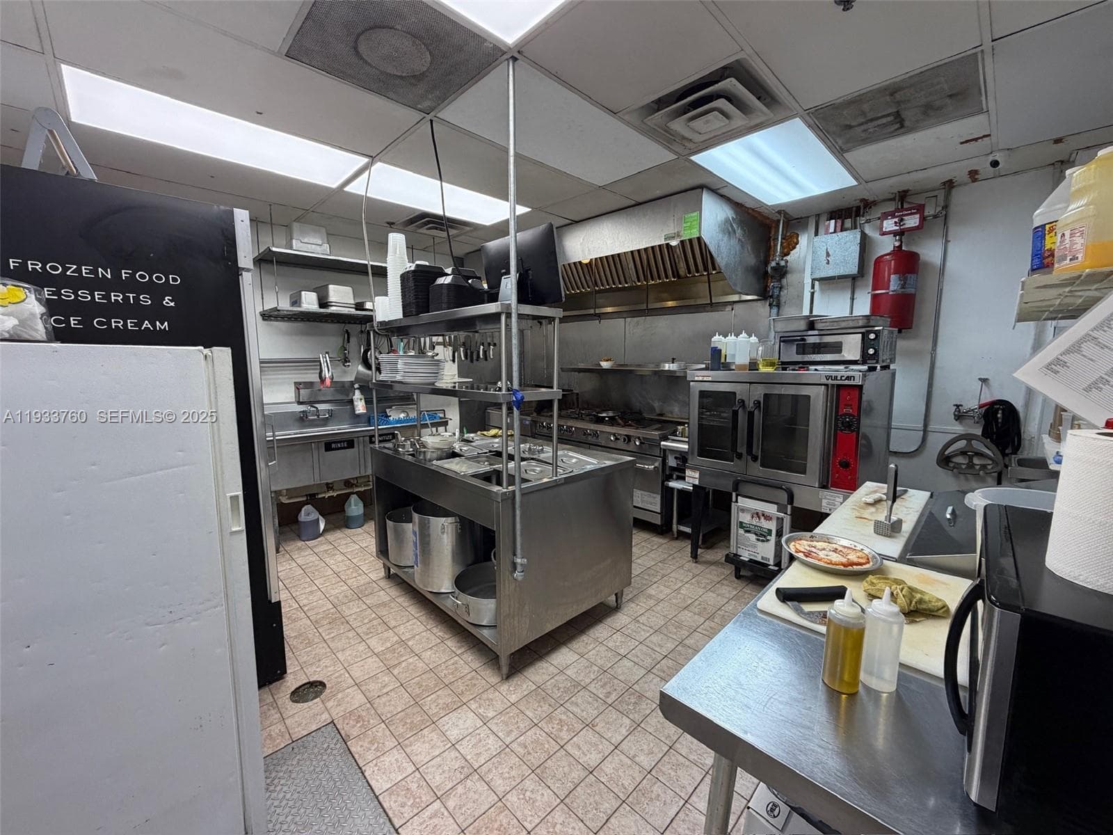 7500 NW 25th St, Miami FL 33122
