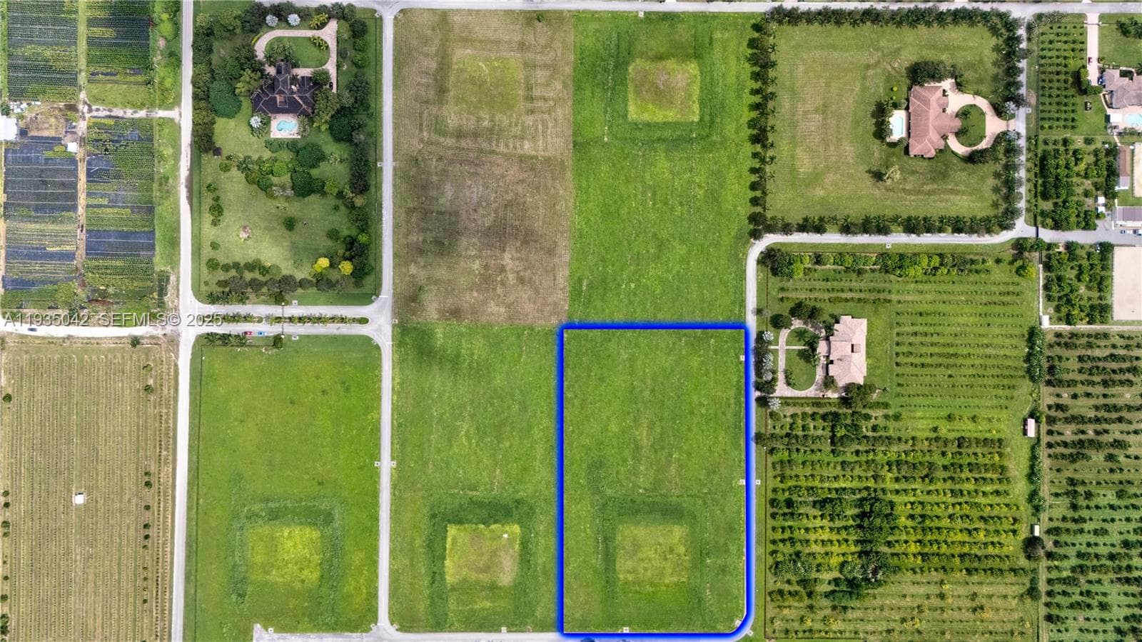 001 SW 215 av, Homestead FL 33030