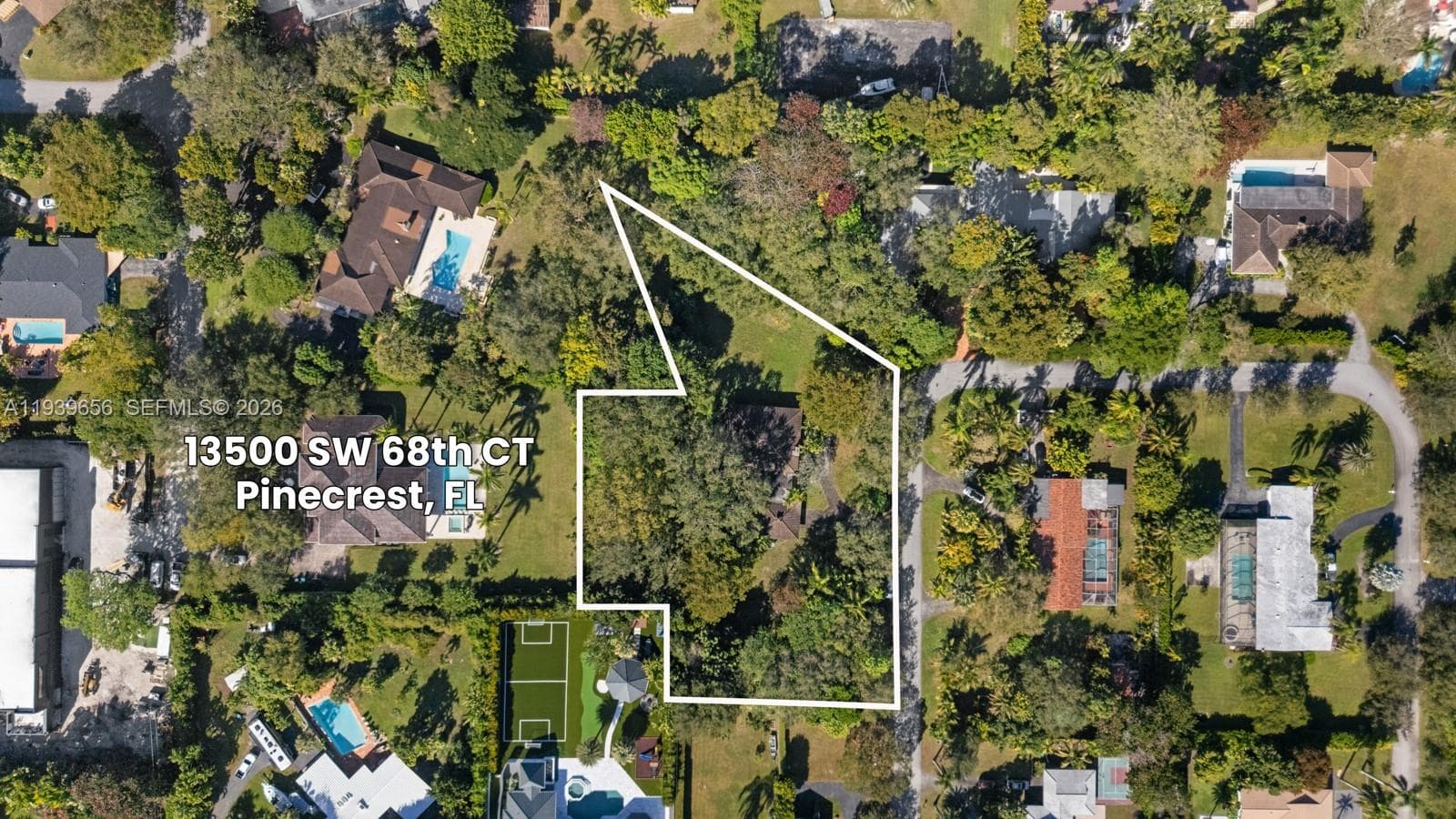 13500 SW 68th Ct, Pinecrest FL 33156