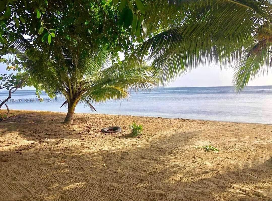 Roatan Island at Caribbean, Honduras, NA