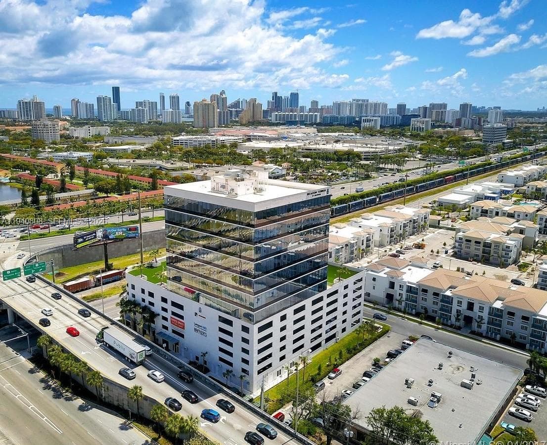 20200 Dixie Hwy # 805B, Aventura FL 33180