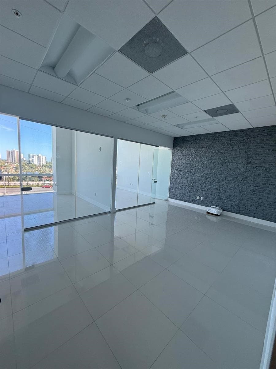 20200 Dixie Hwy # 805B, Aventura FL 33180