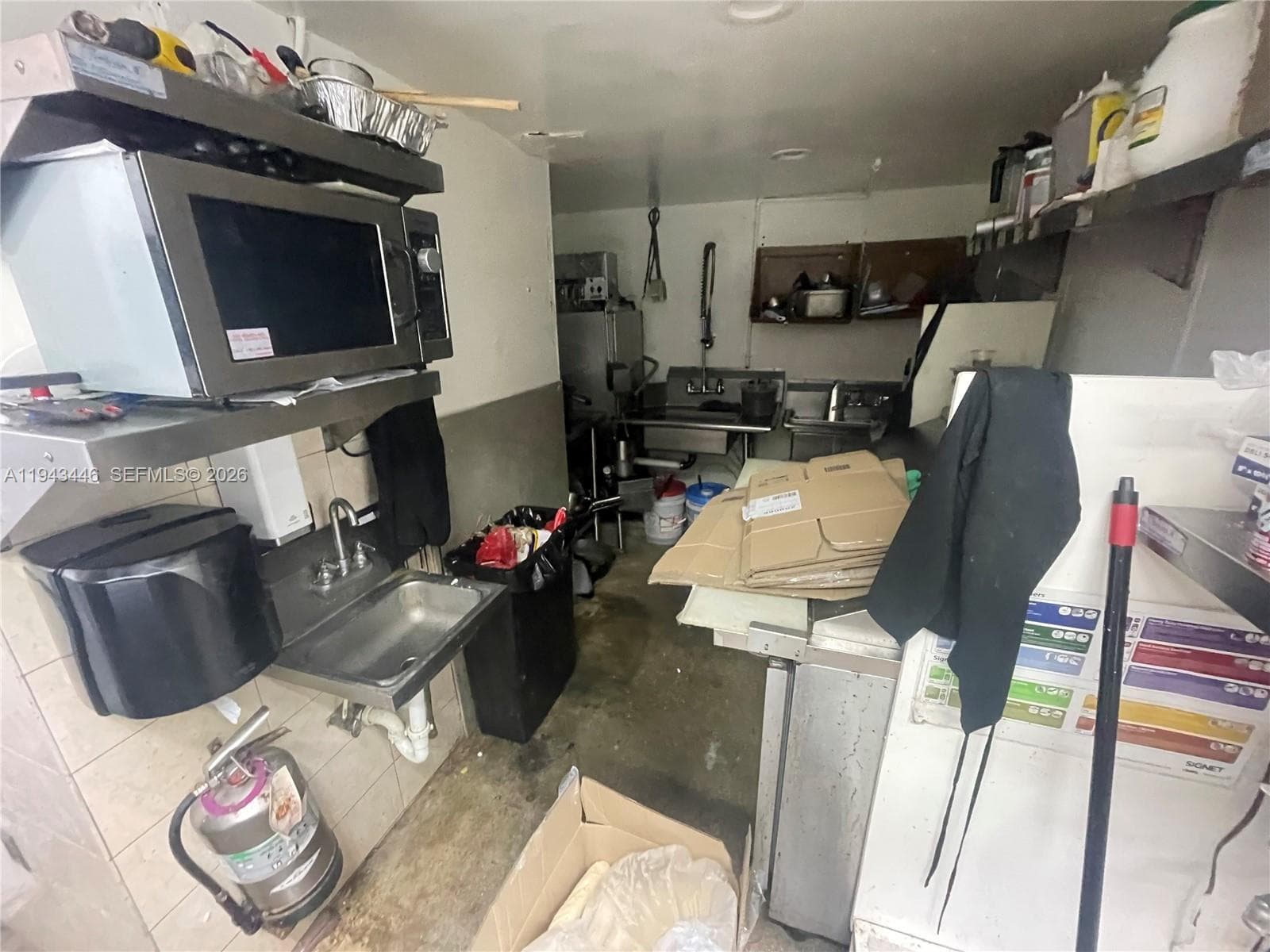 310 71st St, Miami Beach FL 33141