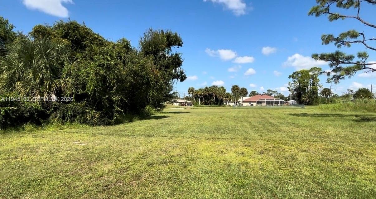 401 Rotonda Cr, Port Charlotte FL 33947