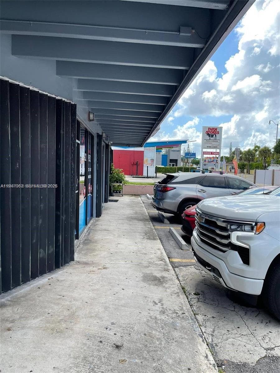 4757 SW 8th St # 4747, Miami FL 33134