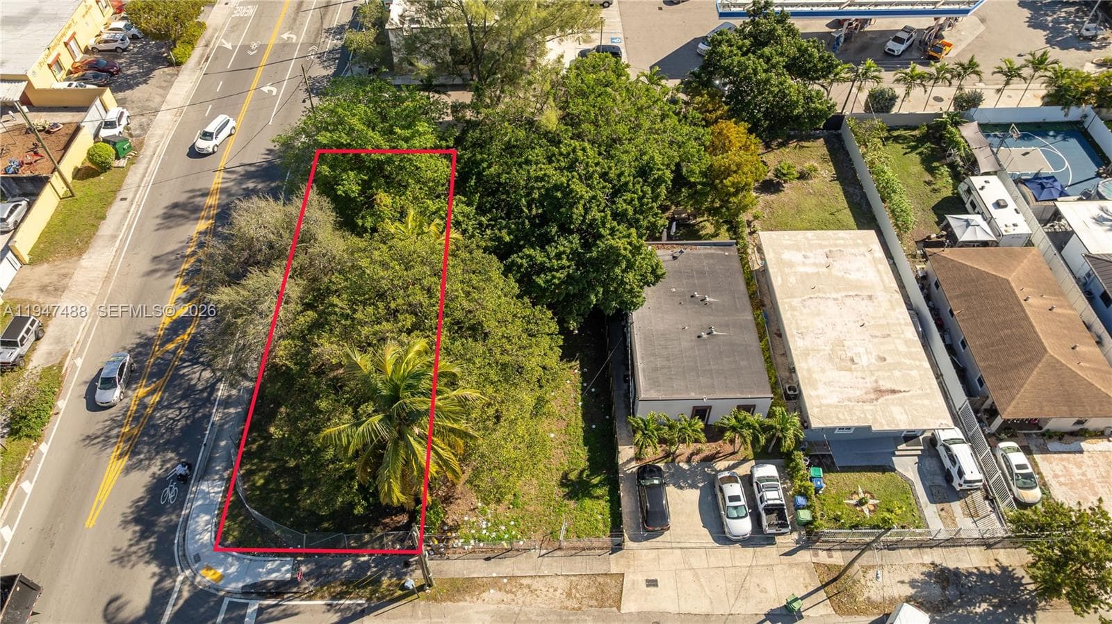 2226 NW 46th St, Miami FL 33142