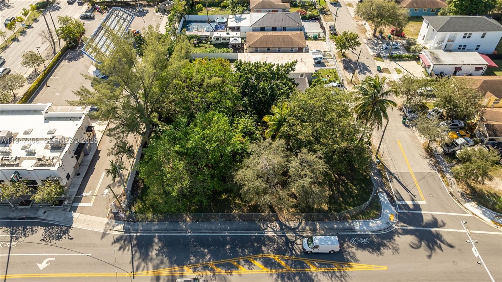 2226 NW 46th St, Miami FL 33142