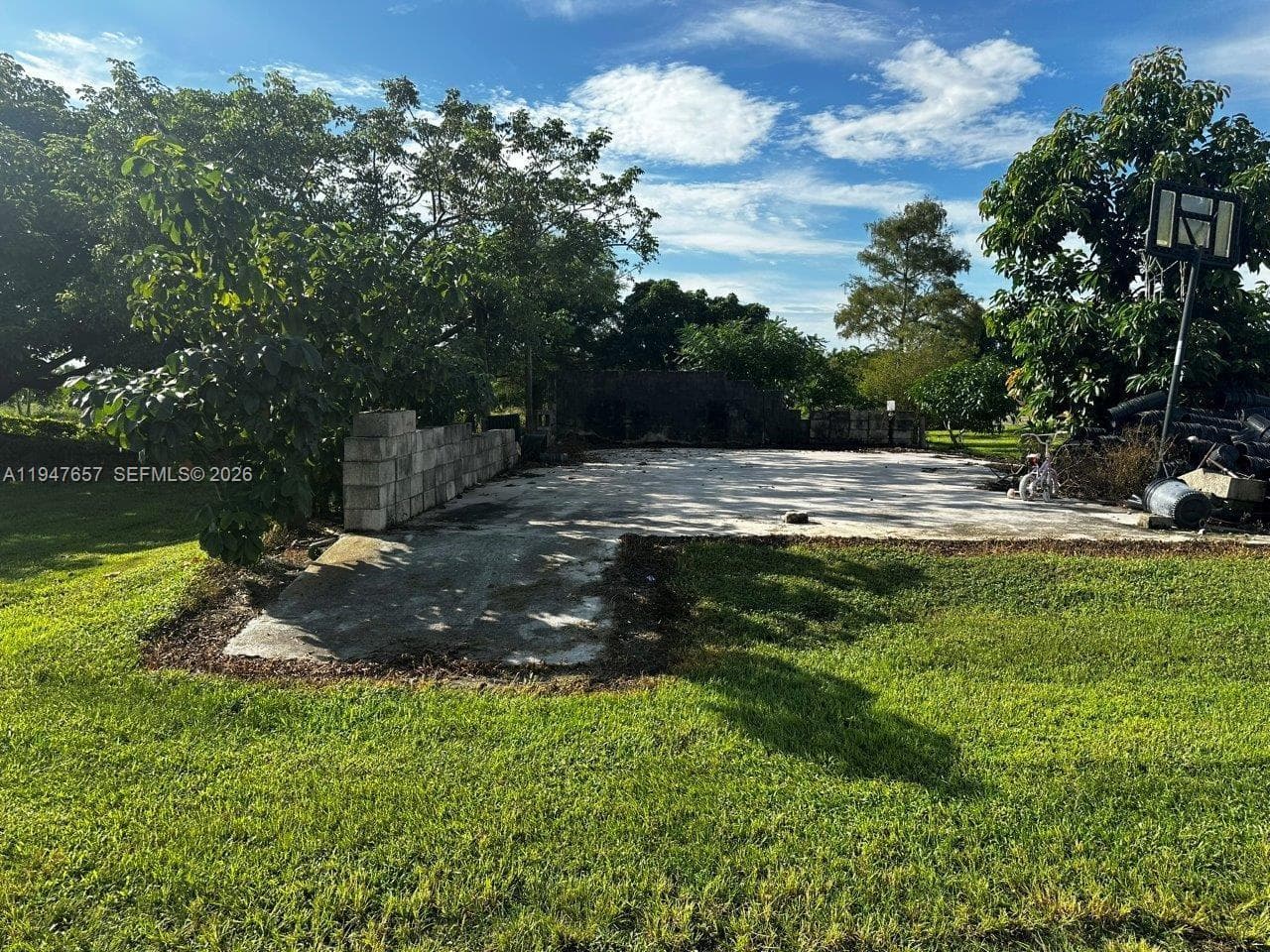 19051 SW 372 ST., Homestead FL 33034