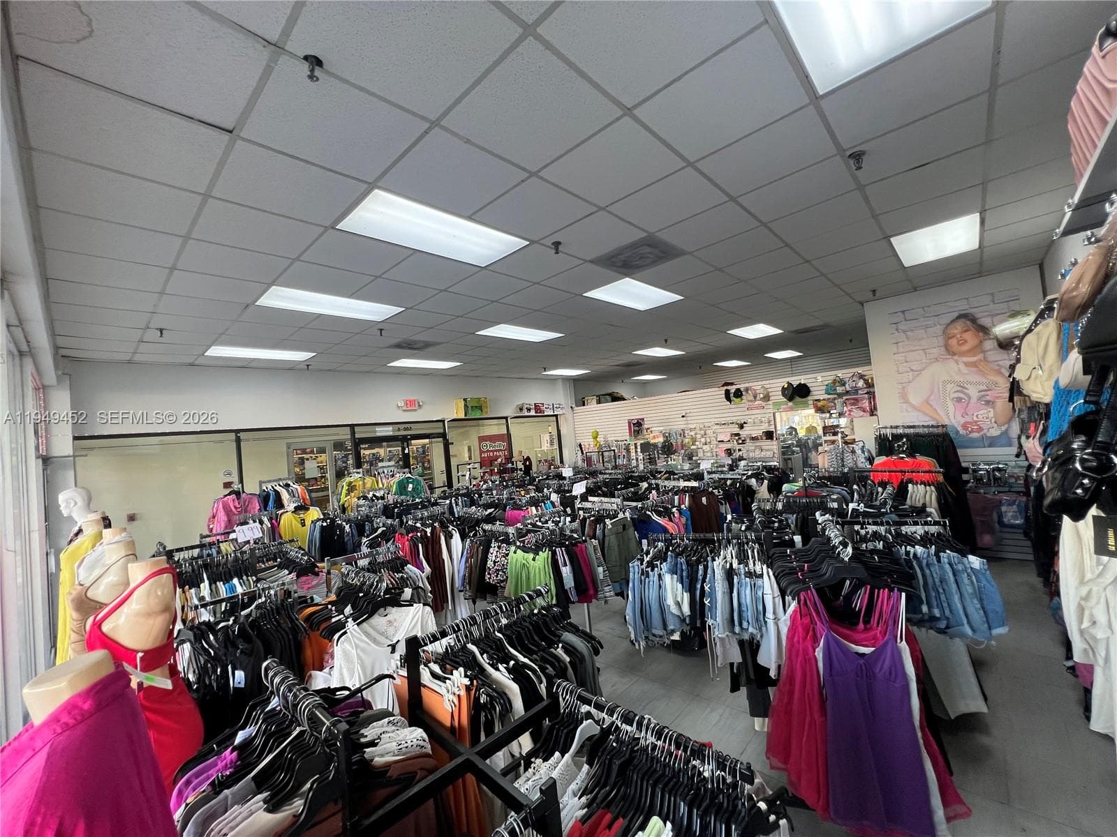 500 W 49th St, Hialeah FL 33012