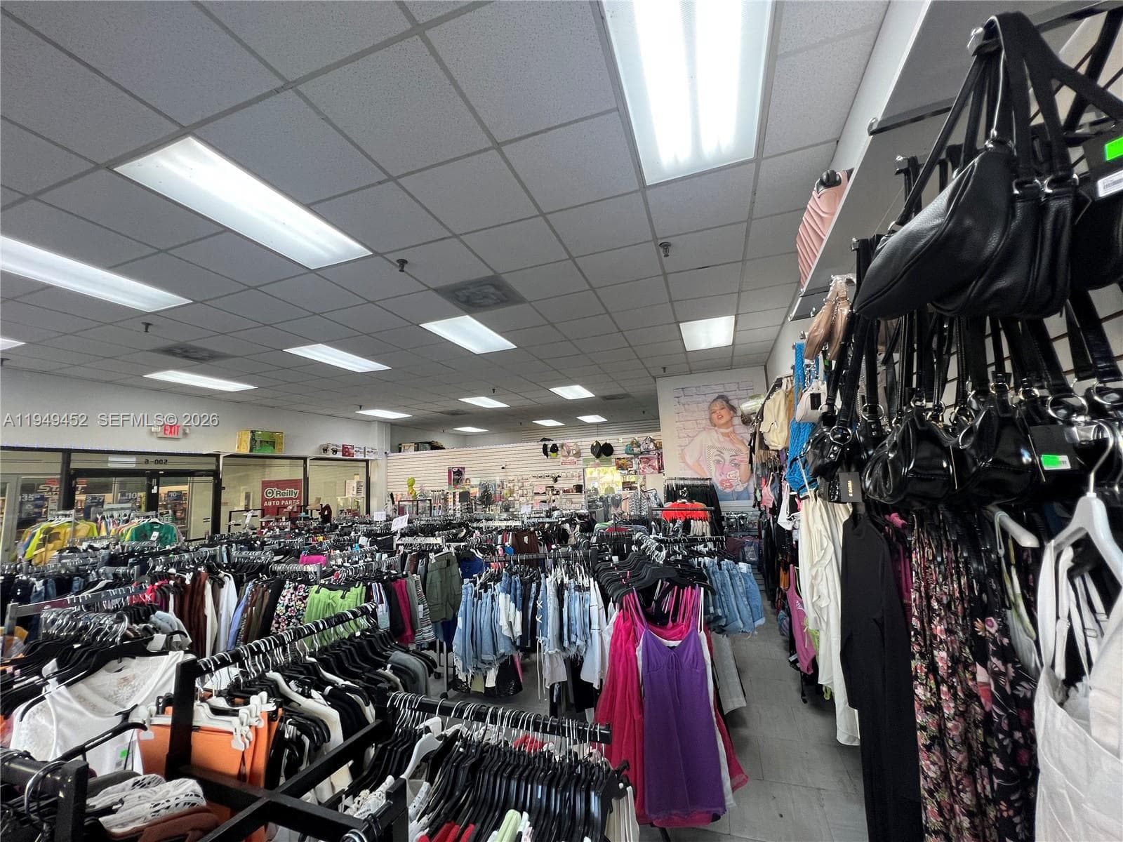 500 W 49th St, Hialeah FL 33012