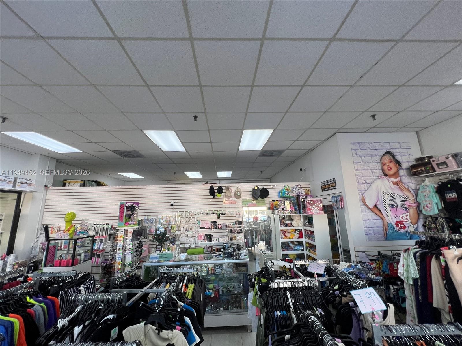 500 W 49th St, Hialeah FL 33012
