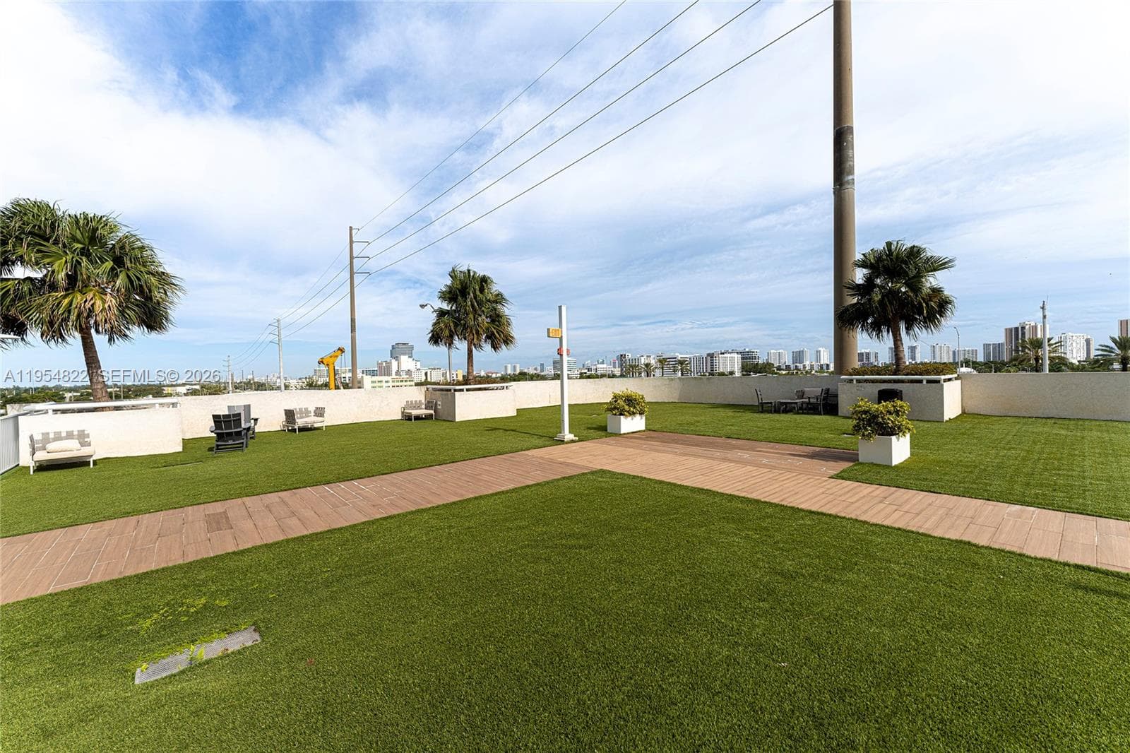 20200 W Dixie Hwy # 903, Miami FL 33180