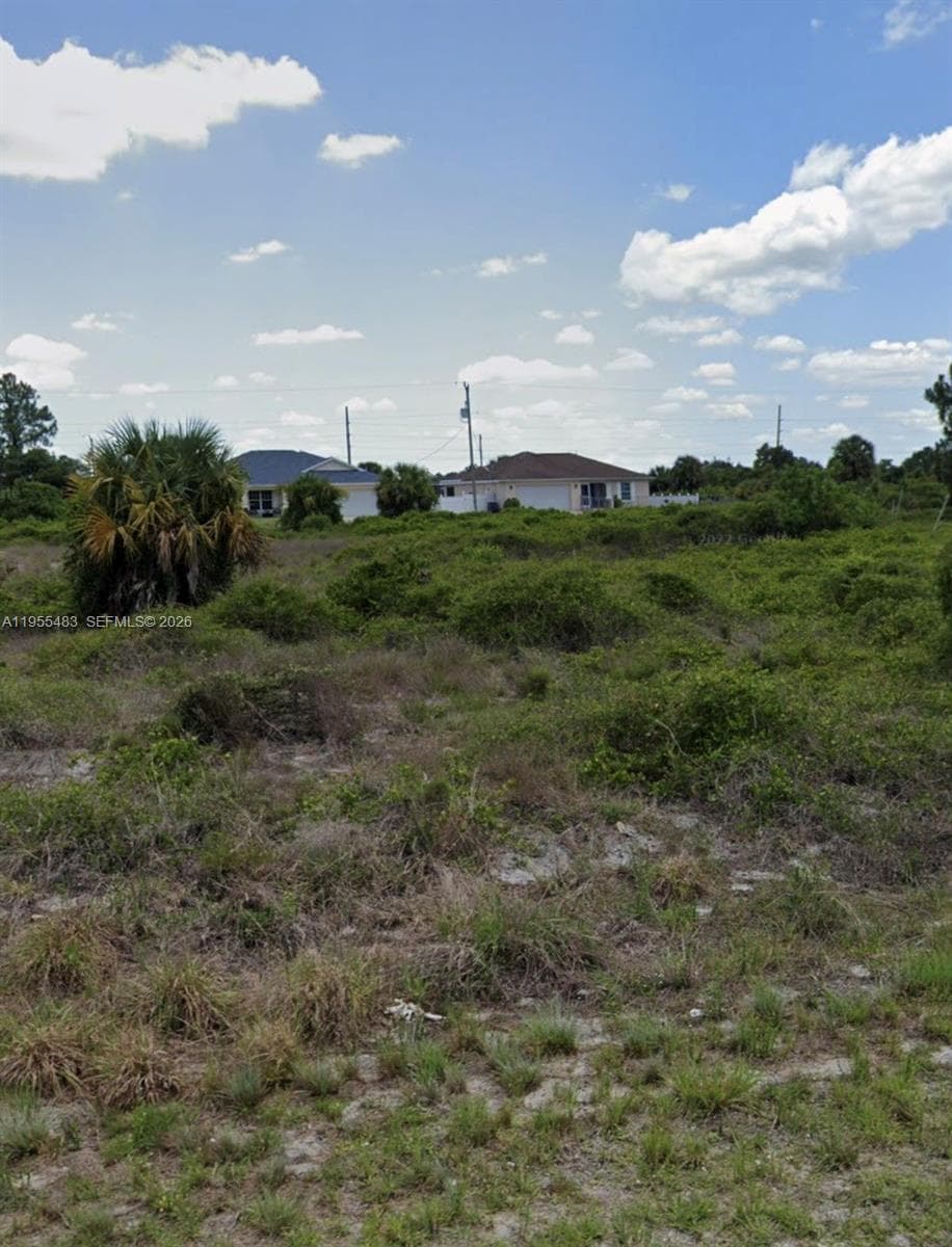915 Citrus Ave S, Lehigh Acres FL 33974