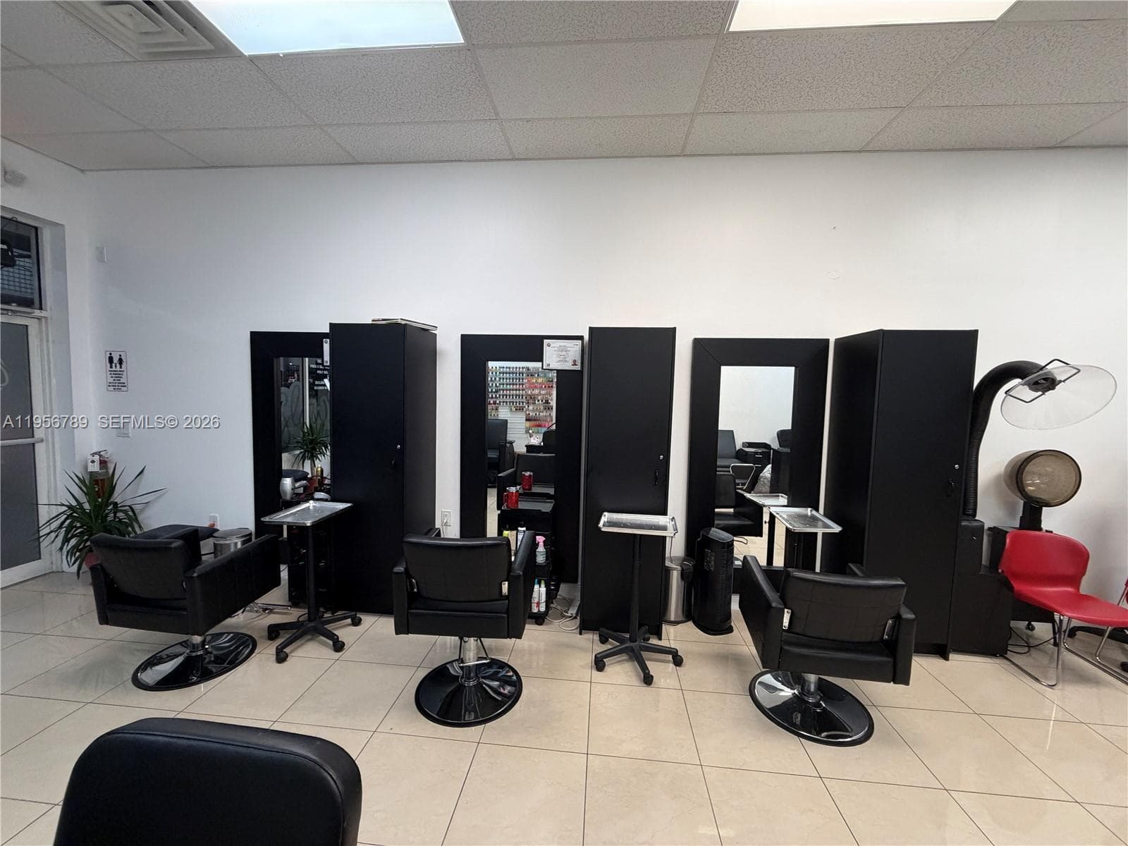 18505 NW 75th Pl, Hialeah FL 33015