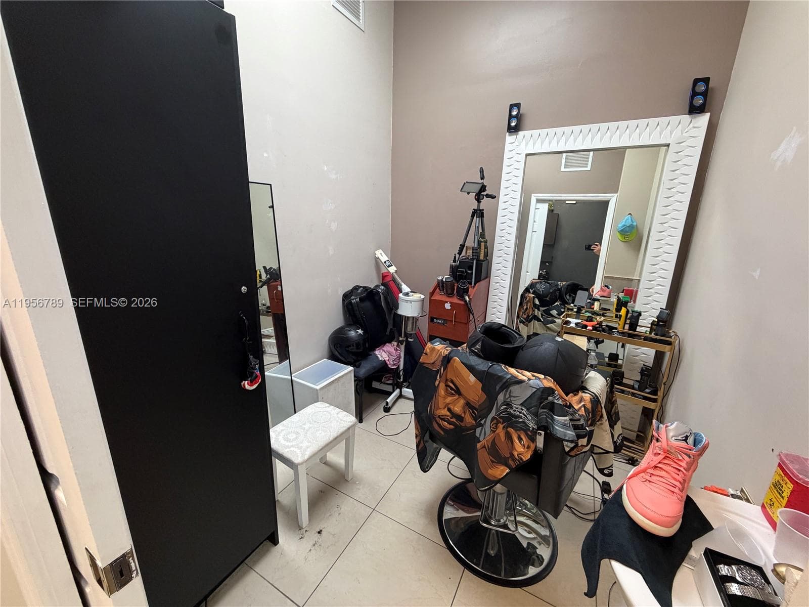 18505 NW 75th Pl, Hialeah FL 33015