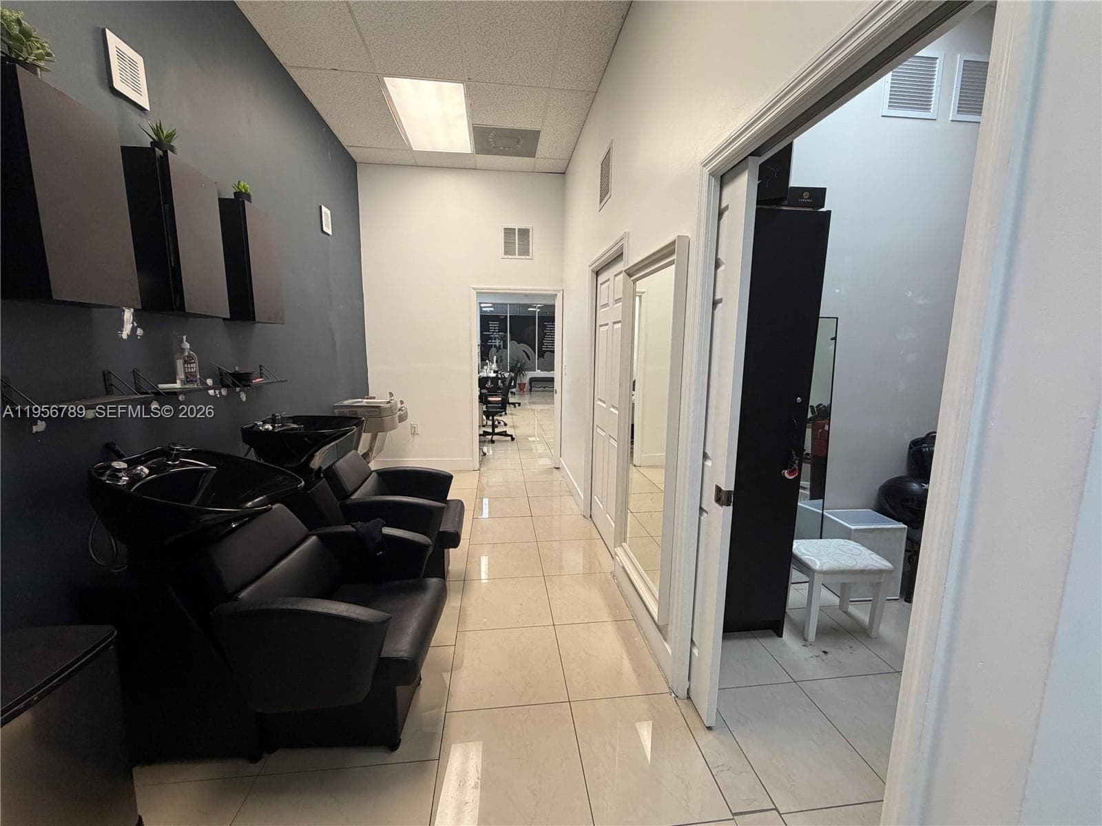 18505 NW 75th Pl, Hialeah FL 33015