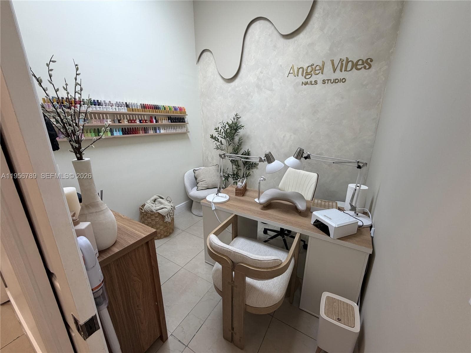 18505 NW 75th Pl, Hialeah FL 33015