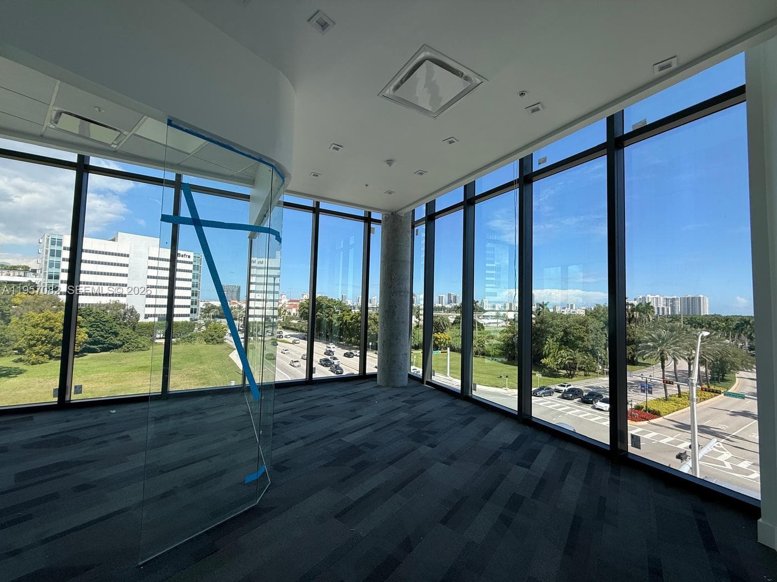 Aventura, FL, 33180