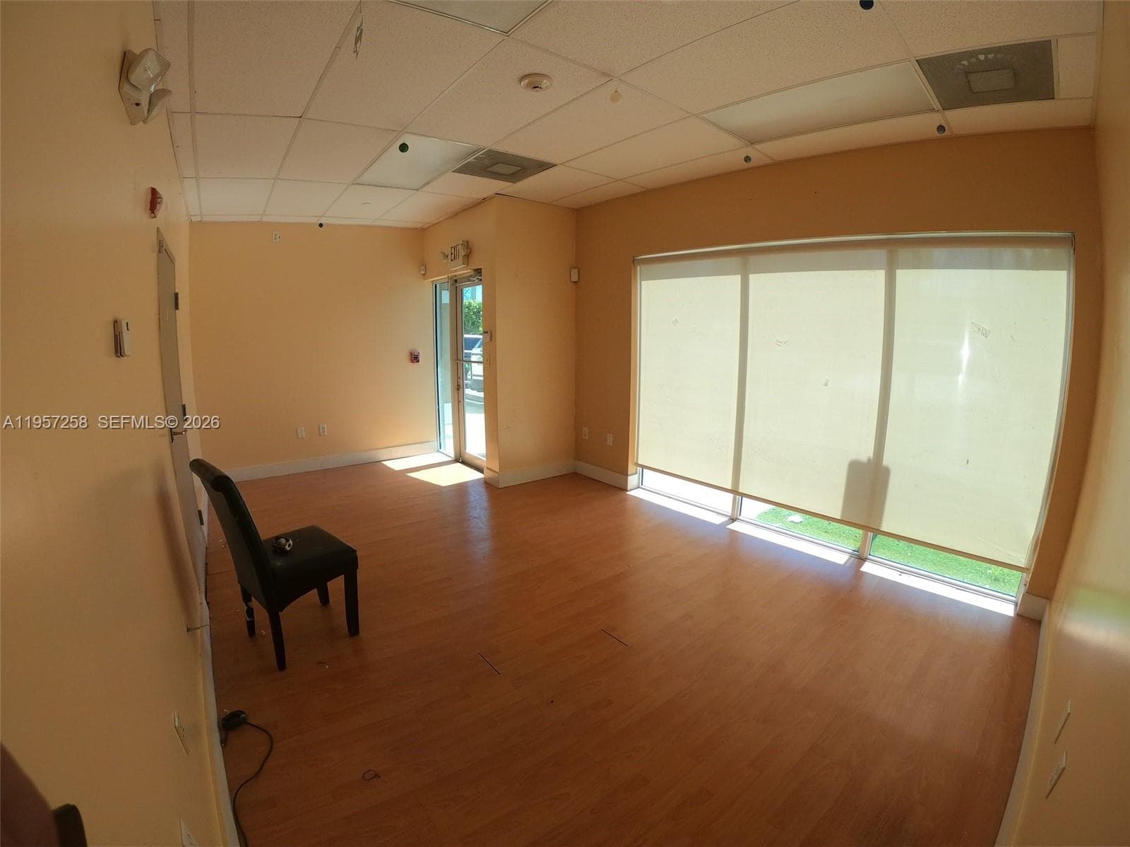 10801 NW 14th St # 102, Sweetwater FL 33172