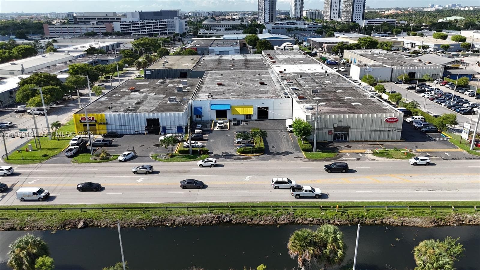 8420 NW 58th St, Doral FL 33166