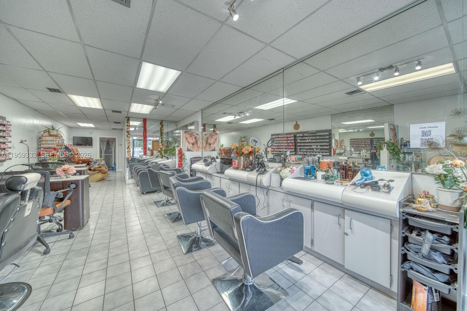 Full-Service Beauty Salon For Sale In Sweetwater, Sweetwater FL 33174