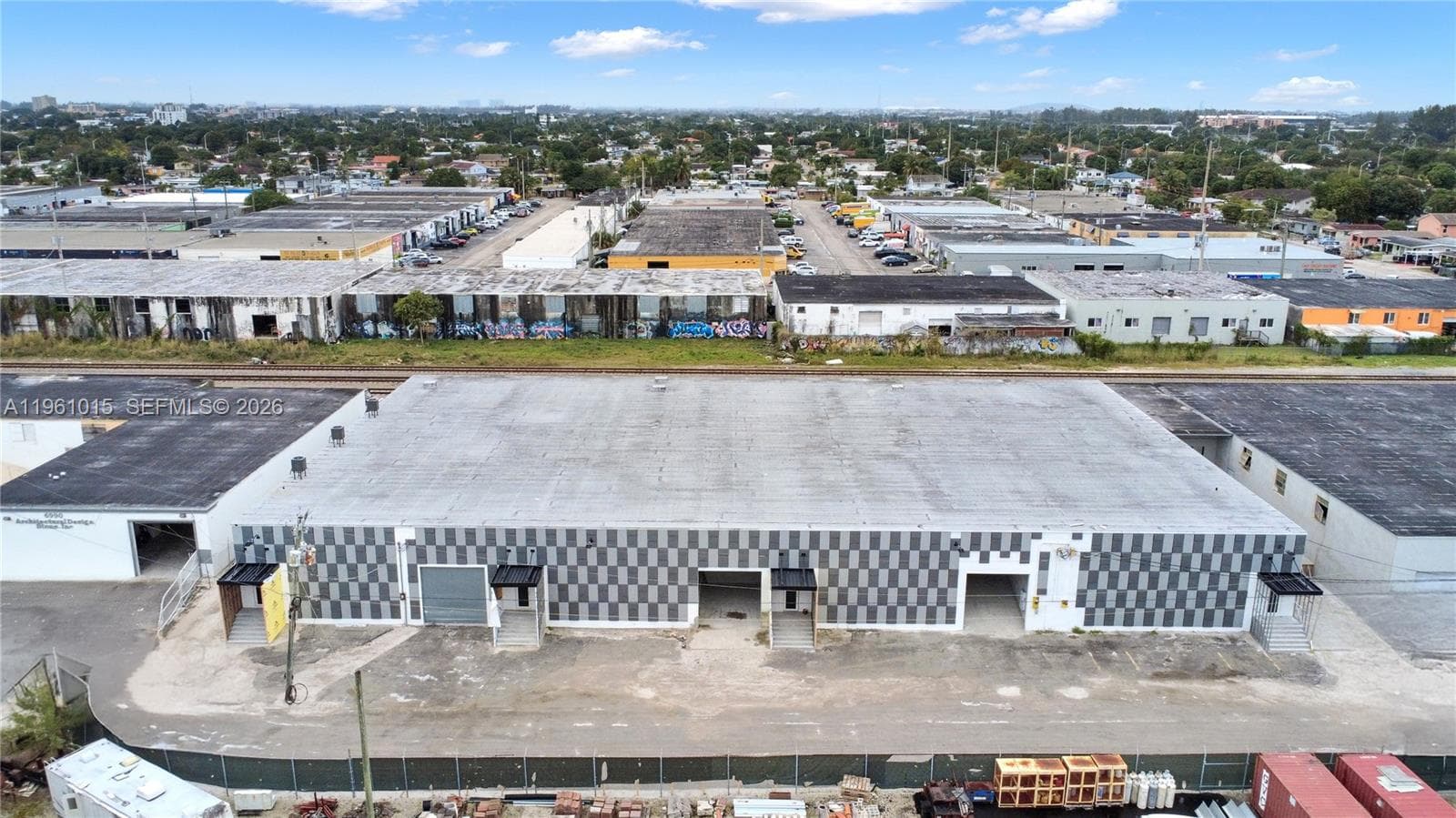 7000 NW 37th Ct, Hialeah FL 33147