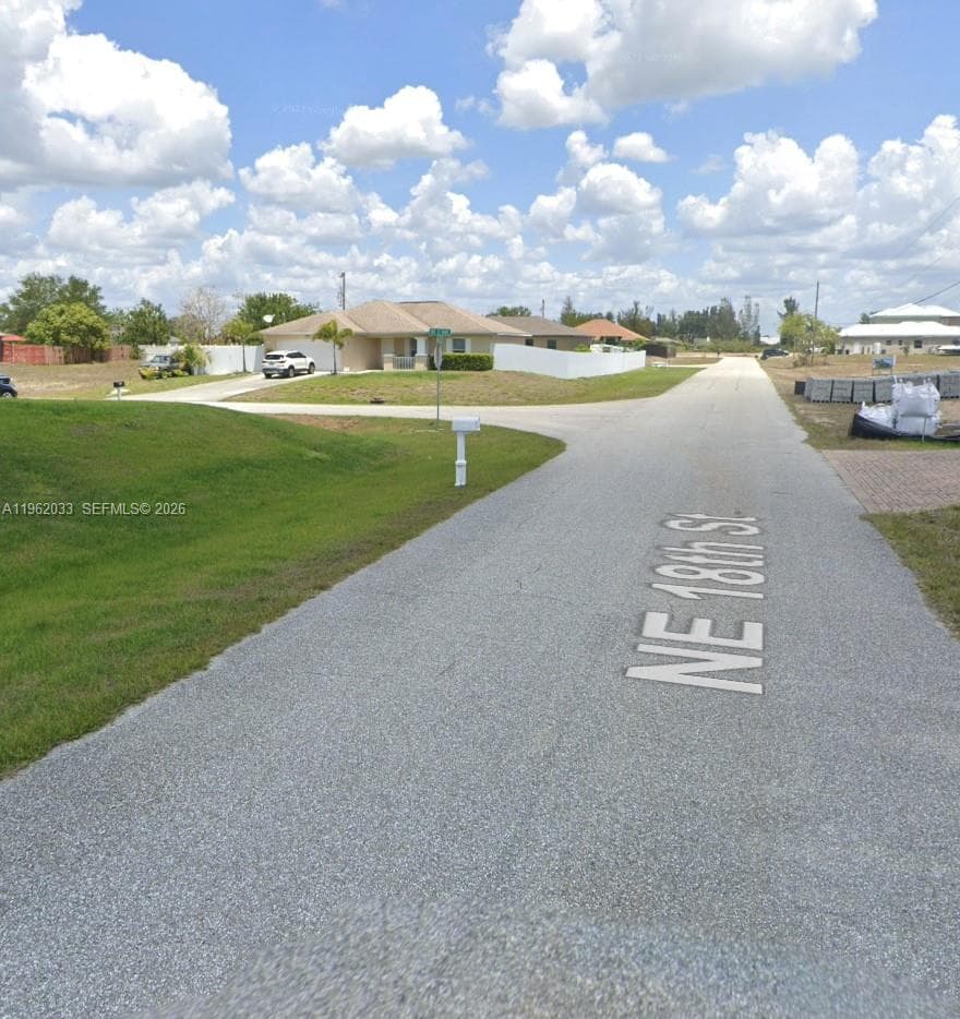 124 NE 18TH ST, Cape Coral FL 33909