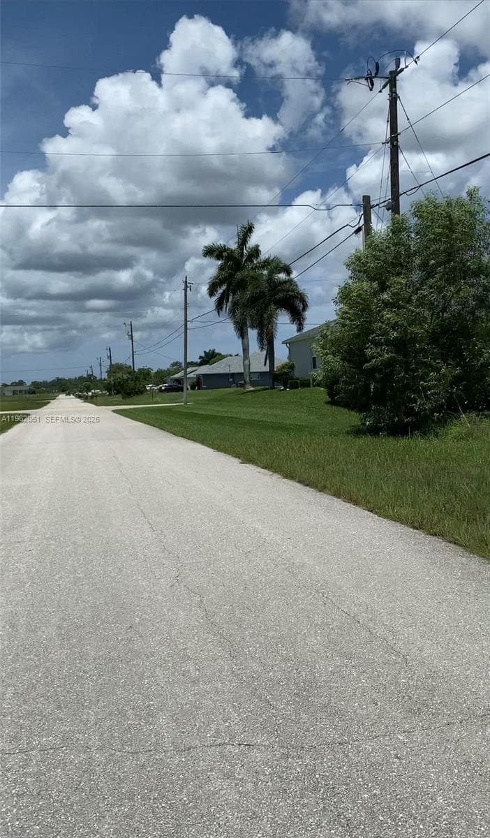 2 NW 13TH PL, Cape Coral FL 33993