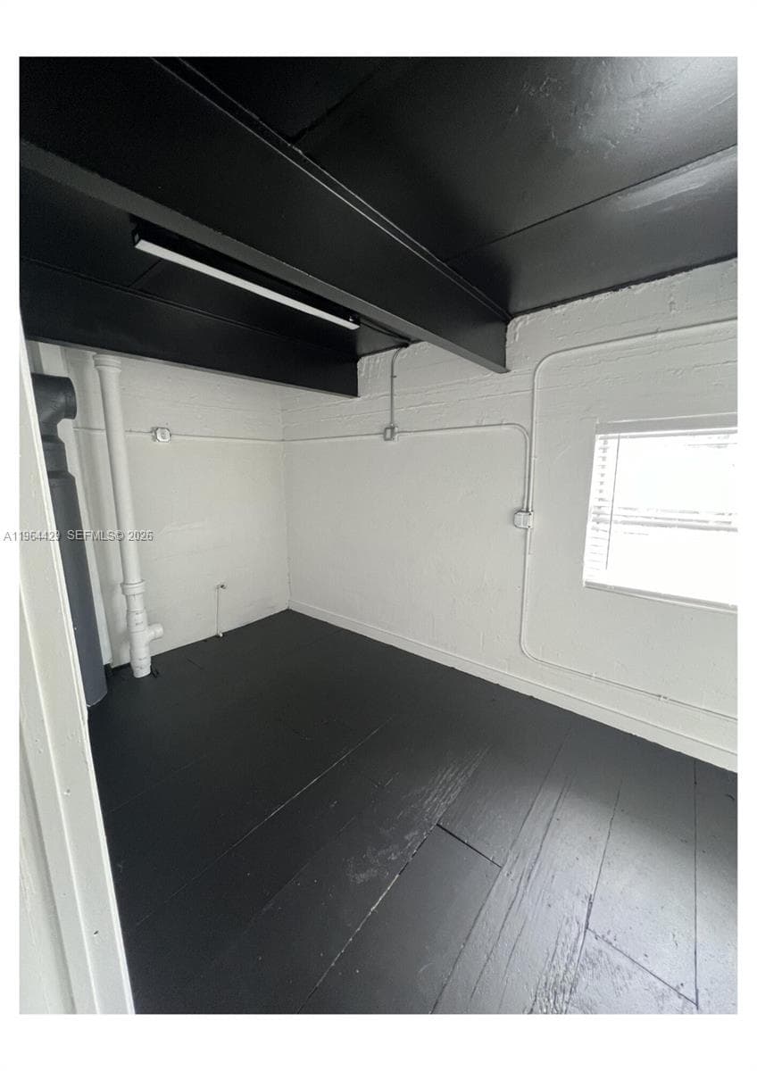 1155 SW 6th St, Miami FL 33130