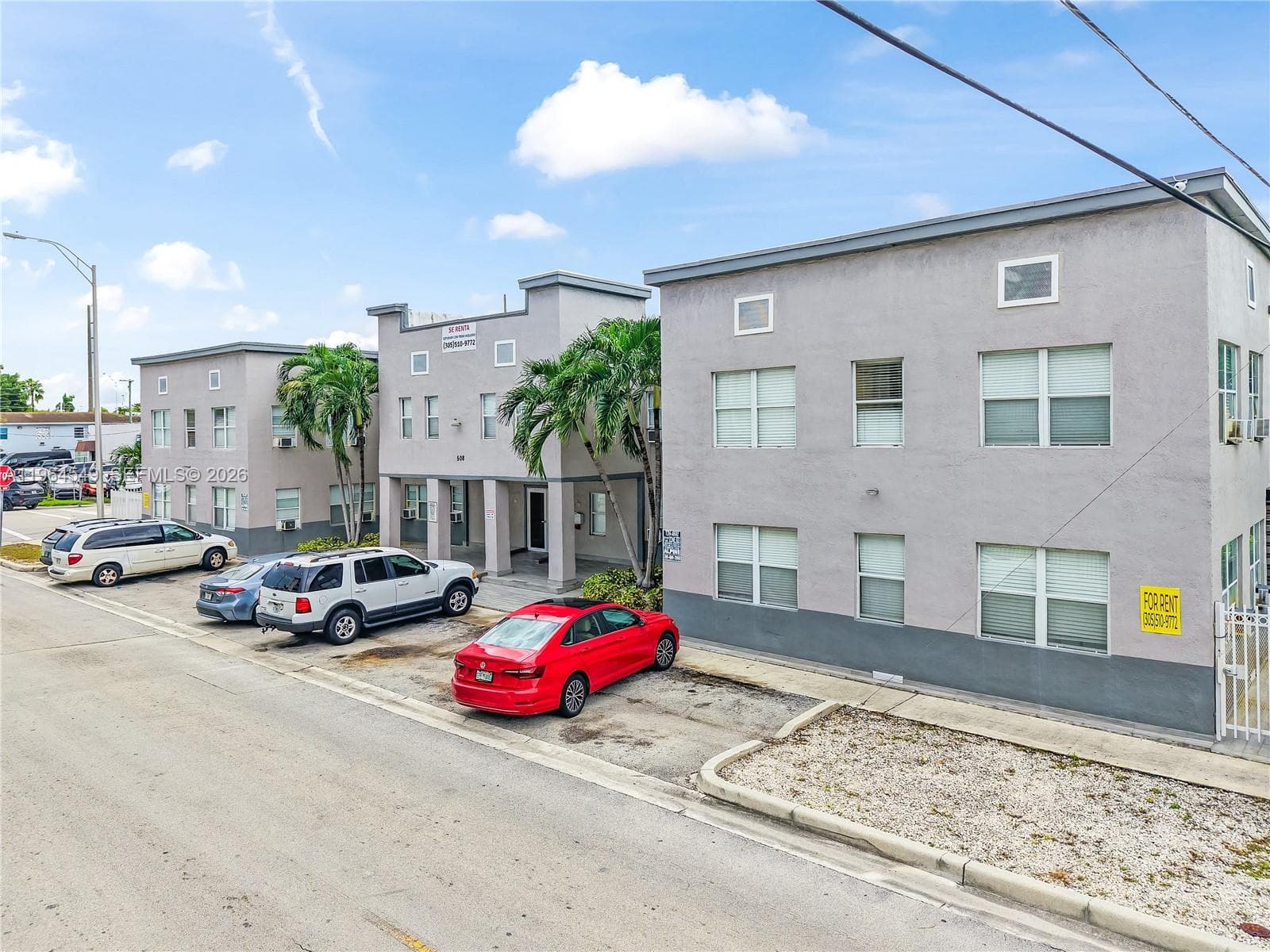 508 W 1st Ave, Hialeah FL 33010