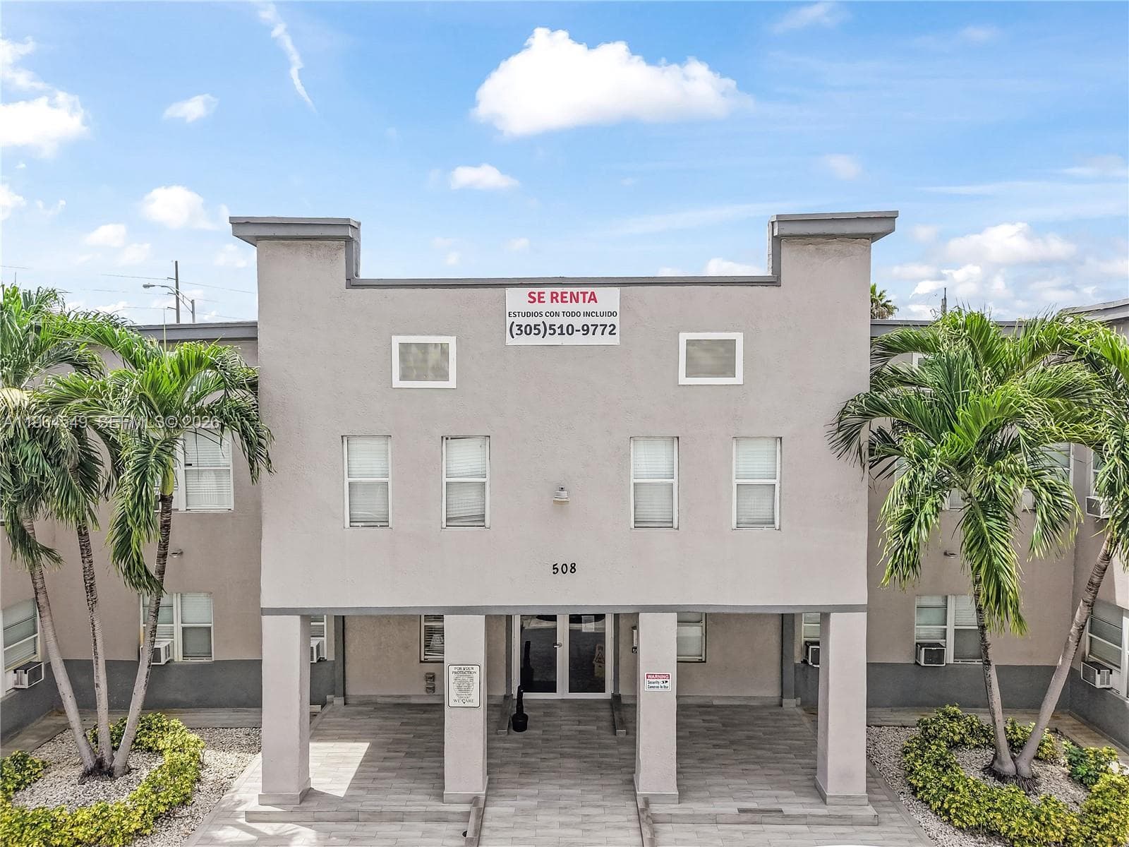 508 W 1st Ave, Hialeah FL 33010