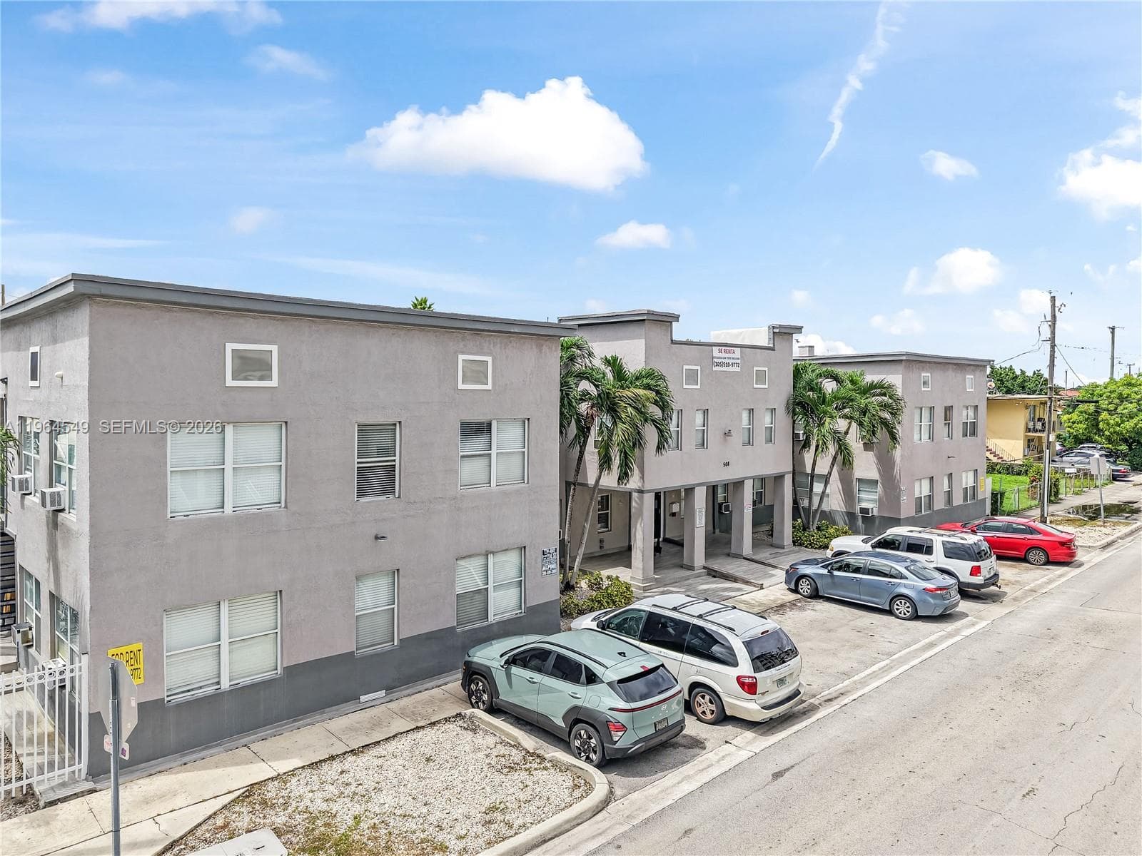 508 W 1st Ave, Hialeah FL 33010